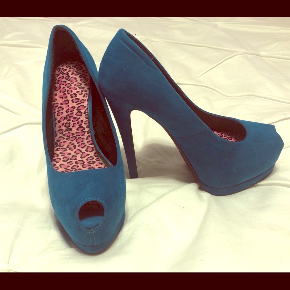Teal Heels